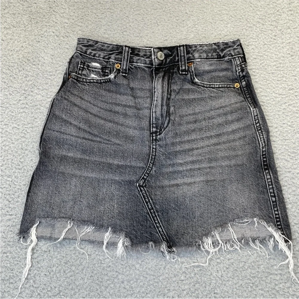 Abercrombie & Fitch Mini Skirt Women 00R 24 Black Gray Denim Raw Hem Y2K Party
